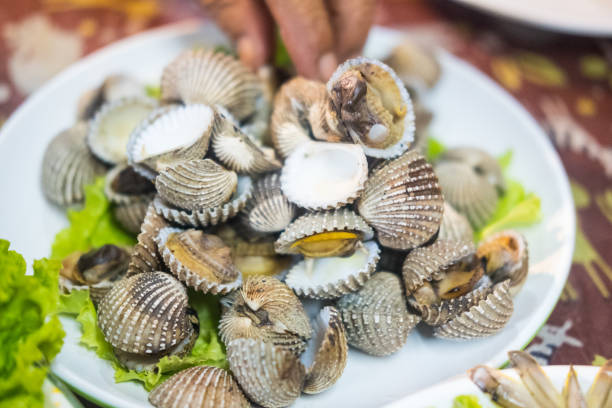 Are There Boiled Crab Takeout Options in Lakewood? 